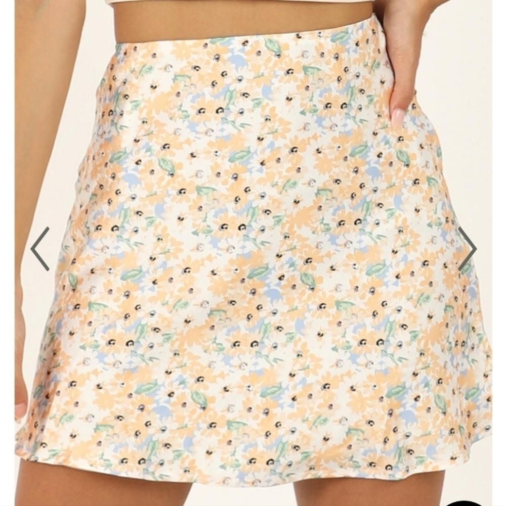 PRINCESS POLLY Fine lines mini Skirt floral blue/yellow. Size 4 NWT - Picture 8 of 16